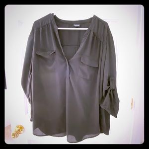 BLACK Harper georgette pull over blouse.